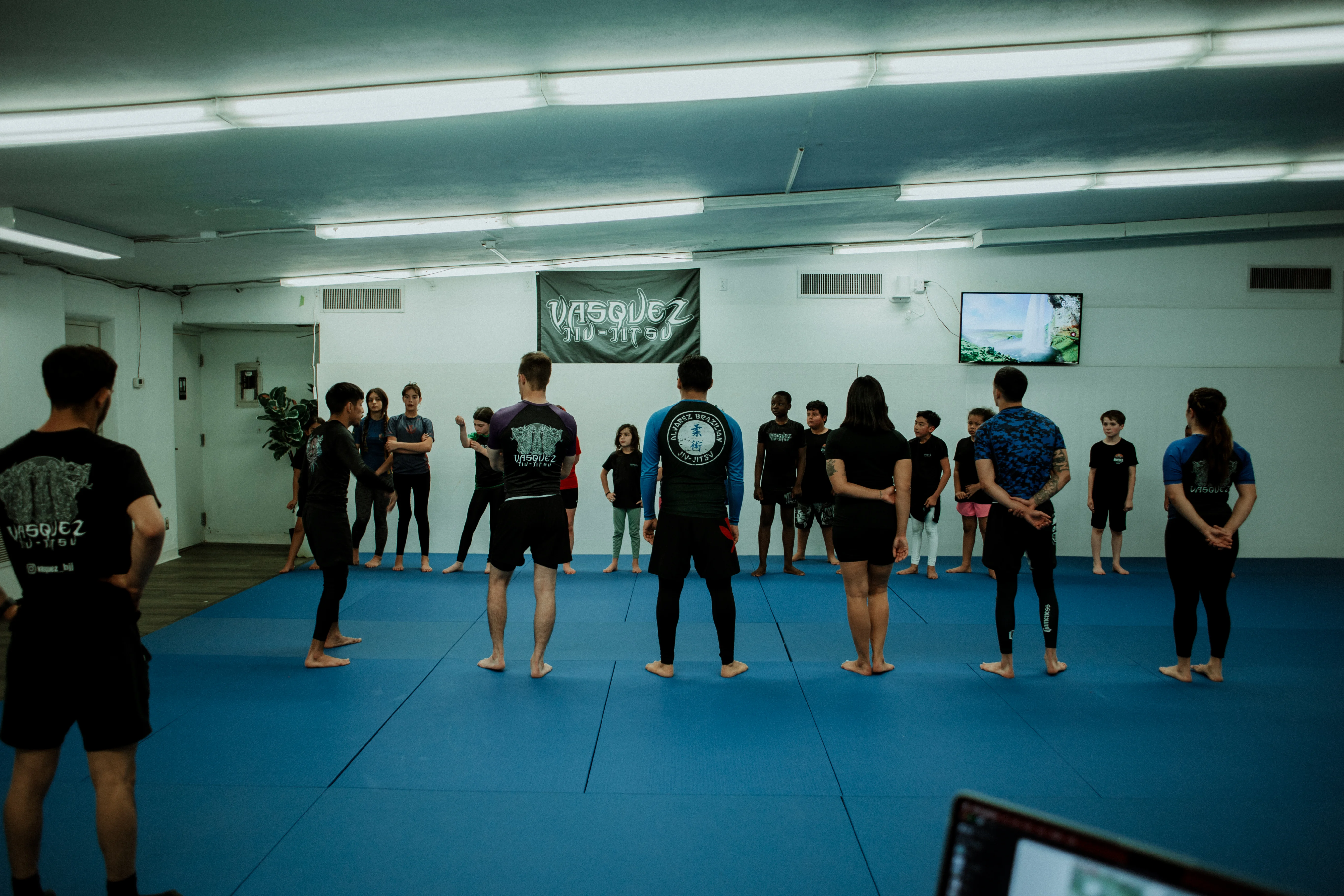 Students sparring at Vasquez Jiu-Jitsu